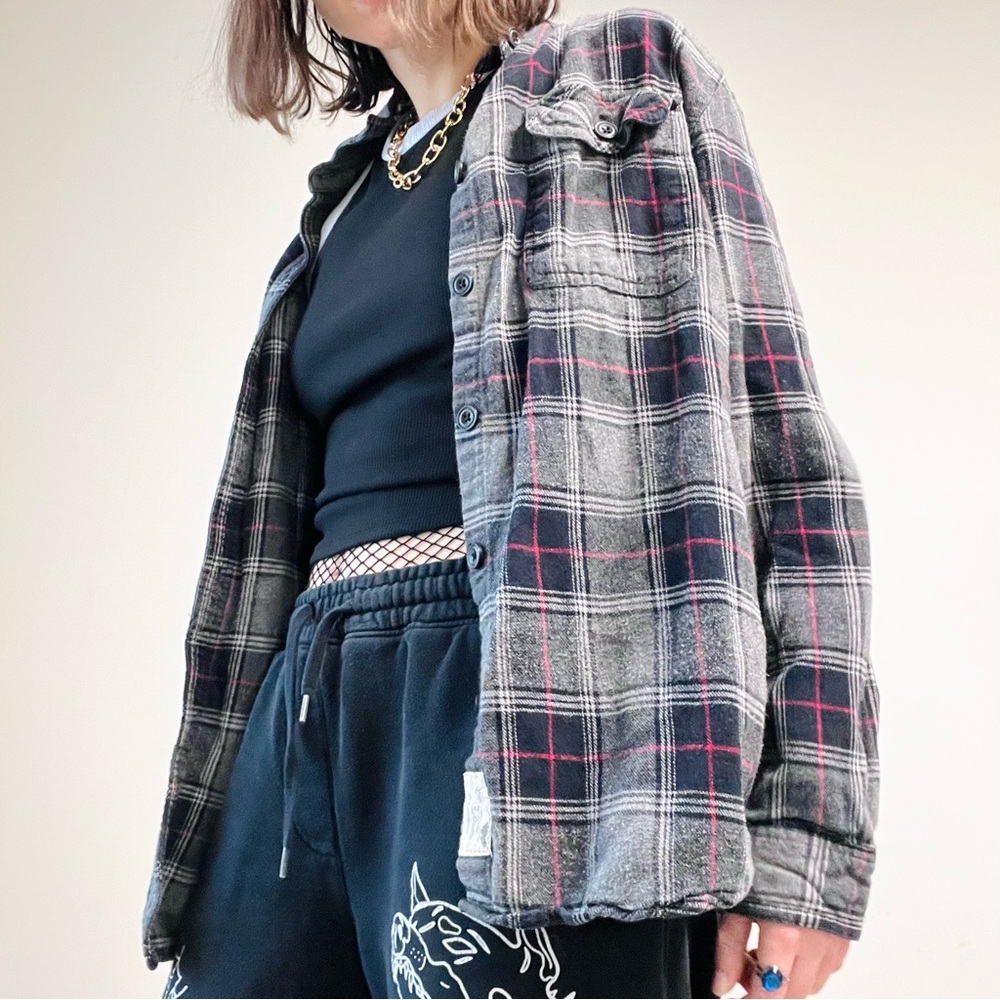 red, gray & black classic lumberjack plaid flannel button up shirt